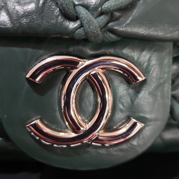 SOLD thank you! Auth Ultra stitch Jumbo Flap bag - Picture 9 of 16